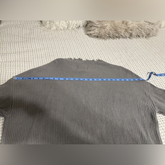 Chelsea DeBoer By Lily & Lottie 100% Cotton Distressed Sweater Size Medium (241) - Picture 9 of 11